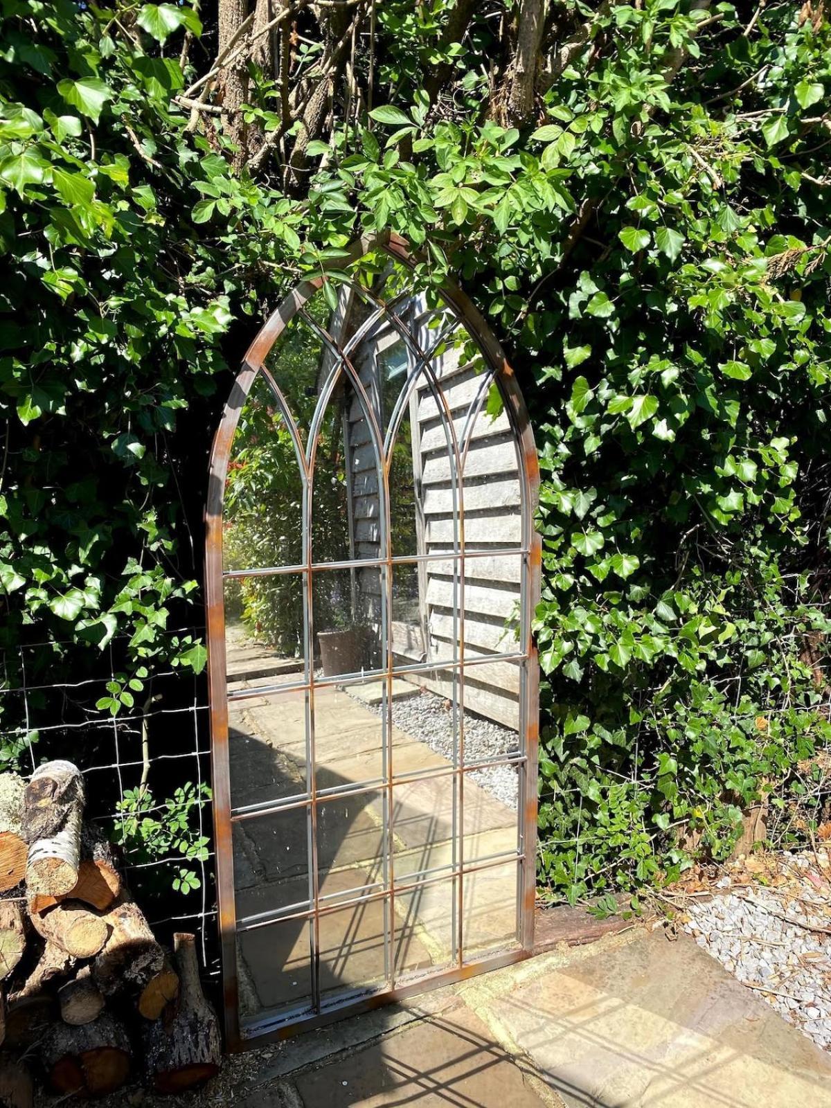 The Tool Shed Nestled In Idyllic Countryside Villa Linchmere Exterior foto